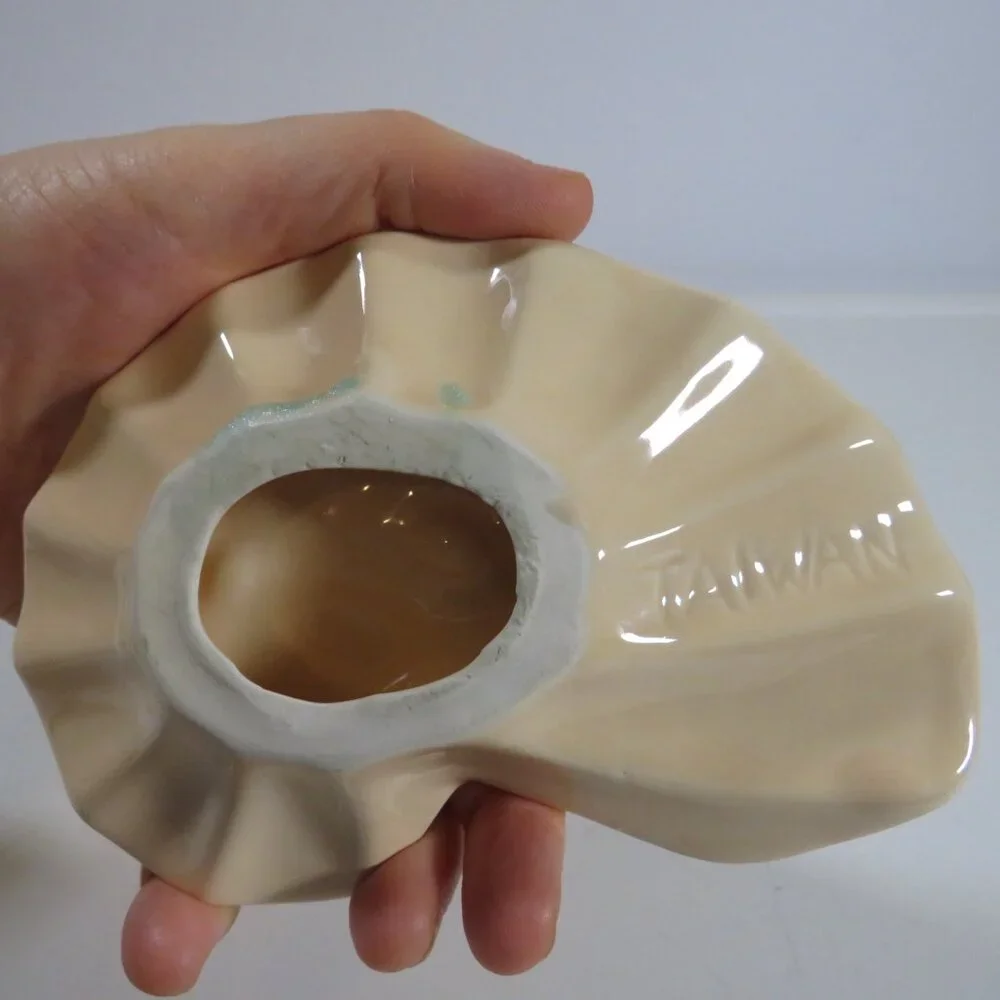 Tan Sea Shell Soap Dish Gazed Ceramic Embossed 5 1/2